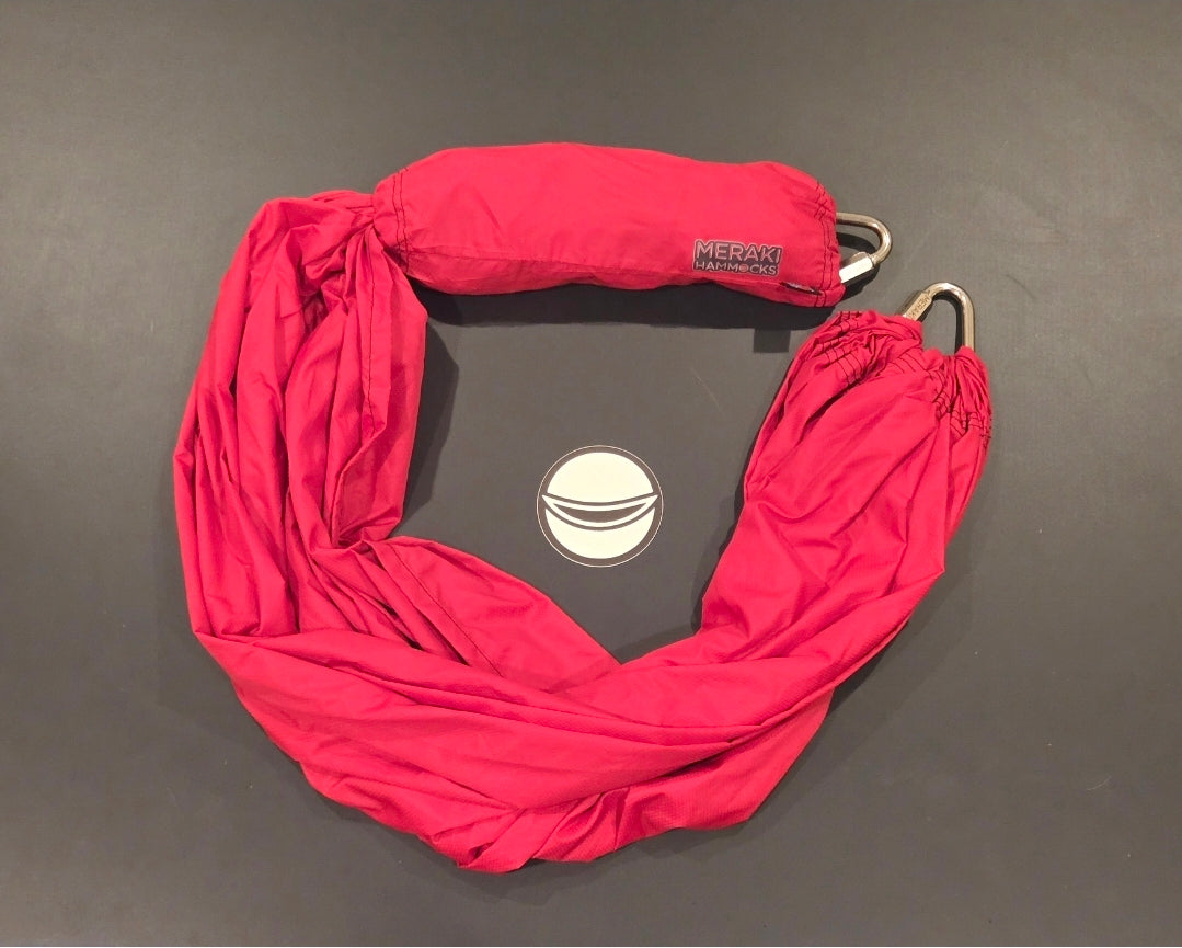 Meraki Bronco 4-Door solo hammock kit contents including hammock, brackets and sleeve - photo 12